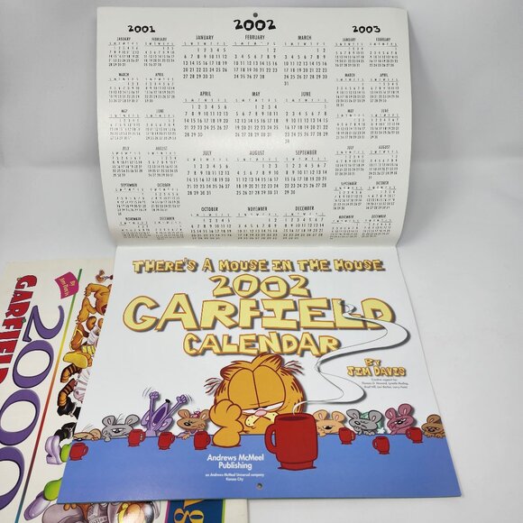 Lot of 2 Vtg 2000 & 2002 Garfield the Cat Wall Calendars 13" Colorful Comics Art - Picture 6 of 14